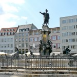 Augustus-Brunnen in Augsburg auf dem Rathausplatz aus den Jahren 1588 - 1594 (Renaissance).