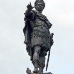 Augustus-Brunnen in Augsburg auf dem Rathausplatz aus den Jahren 1588 - 1594 (Renaissance).