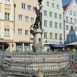 Merkurbrunnen in Augsburg aus den Jahren 1596 - 1599 von Adriaen de Vries (Bildhauer) und Wolfgang Neidhardt (Bildgießer)