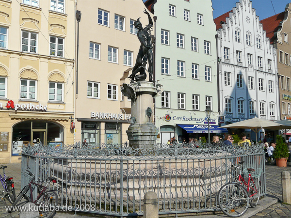 Merkurbrunnen in Augsburg aus den Jahren 1596 - 1599 von Adriaen de Vries (Bildhauer) und Wolfgang Neidhardt (Bildgießer)