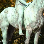 Reiterstandbild “Amazone zu Pferd” von Louis Tuaillon im Großen Tiergarten in Berlin, Zustand: Oktober 2015.