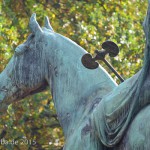 Reiterstandbild “Amazone zu Pferd” von Louis Tuaillon im Großen Tiergarten in Berlin, Zustand: Oktober 2015.