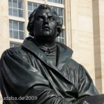 Luther-Denkmal in Dresden von Ernst Rietschel von 1861, Aufstellung an diesem Ort 1885, Guss von Christian Albert Bierling