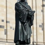 Luther-Denkmal in Dresden von Ernst Rietschel von 1861, Aufstellung an diesem Ort 1885, Guss von Christian Albert Bierling