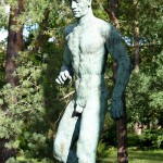 Bronzeskulptur “Dionysos” von Georg Kolbe im Kolbe-Hain in Westend, Berlin-Charlottenburg, Nachguss von 1962 aus der Bildgießerei Noack, Berlin