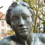 Bronzeskulptur "Ruhende" von Georg Kolbe im Kolbe-Hain in Westend, Berlin-Charlottenburg, Nachguss von 1965 aus der Bildgießerei Noack, Berlin, Detailansicht des Kopfes