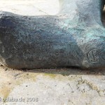 Bronzeskulptur "Ruhende" von Georg Kolbe im Kolbe-Hain in Westend, Berlin-Charlottenburg, Nachguss von 1965 aus der Bildgießerei Noack, Berlin, Detailansicht
