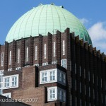 Anzeiger-Hochhaus in Hannover von Fritz Höger aus den Jahren 1927 - 1928 im expressionistischem Architekturstil, Detailansicht