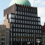 Anzeiger-Hochhaus in Hannover von Fritz Höger aus den Jahren 1927 - 1928 im expressionistischem Architekturstil, Gesamtansicht