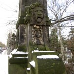 Bismarckbrücke in Grunewald, Berlin-Wilmersdorf, Detailansicht des Brückengeländers: Sandsteinskulptur