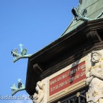 "Wasserkunst", Renaissance-Brunnen in Wismar aus dem Jahr 1571, Detailansicht mit Hermen und Wasserspeiern