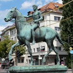 Reiterdenkmal "Der Sieger" auf dem Steubenplatz in Berlin-Charlottenburg von Louis Tuaillon von 1899