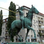 Reiterdenkmal "Der Sieger" auf dem Steubenplatz in Berlin-Charlottenburg von Louis Tuaillon von 1899