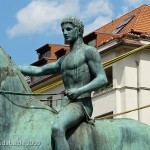 Reiterdenkmal "Der Sieger" auf dem Steubenplatz in Berlin-Charlottenburg von Louis Tuaillon von 1899