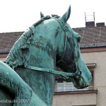 Reiterdenkmal "Der Sieger" auf dem Steubenplatz in Berlin-Charlottenburg von Louis Tuaillon von 1899