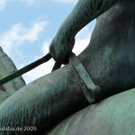 Reiterdenkmal "Der Sieger" auf dem Steubenplatz in Berlin-Charlottenburg von Louis Tuaillon von 1899