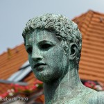 Reiterdenkmal "Der Sieger" auf dem Steubenplatz in Berlin-Charlottenburg von Louis Tuaillon von 1899