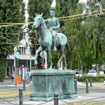 Reiterdenkmal "Der Sieger" auf dem Steubenplatz in Berlin-Charlottenburg von Louis Tuaillon von 1899