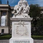 Denkmal Alexander von Humboldts in Berlin-Mitte von Reinhold Begas von 1882, Gesamtansicht der Vorderseite