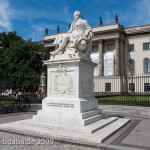 Denkmal Alexander von Humboldts in Berlin-Mitte von Reinhold Begas von 1882, Gesamtansicht