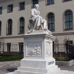 Denkmal Alexander von Humboldts in Berlin-Mitte von Reinhold Begas von 1882, Gesamtansicht