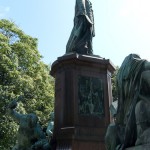 Bismarck-Nationaldenkmal am Großen Stern in Berlin-Tiergarten von Reinhold Begas, Detailansicht