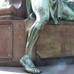 Bismarck-Nationaldenkmal am Großen Stern in Berlin-Tiergarten von Reinhold Begas, Detailansicht mit Siegfried