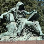 Bismarck-Nationaldenkmal am Großen Stern in Berlin-Tiergarten von Reinhold Begas, Detailansicht