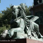 Bismarck-Nationaldenkmal am Großen Stern in Berlin-Tiergarten von Reinhold Begas, Detailansicht