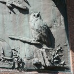 Bismarck-Nationaldenkmal am Großen Stern in Berlin-Tiergarten von Reinhold Begas, Detailansicht vom Sockel