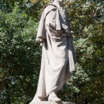 Goethe-Denkmal im Großen Tiergarten in Berlin von Fritz Schaper von 1880, Detailansicht der Standfigur Goethes