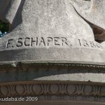 Goethe-Denkmal im Großen Tiergarten in Berlin von Fritz Schaper von 1880, Detailansicht des Sockels