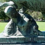 Denkmal "Herkules mit dem erymanthischen Eber" von Louis Tuaillon in Berlin-Tiergarten, Detailansicht