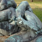 Sulptur "Herkules kämpft mit dem Nemeischen Löwen" von Max Klein in Berlin-Dahlem, Detailansicht