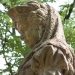 Denkmal Königin Luise auf der Luiseninsel im Großen Tiergarten in Berlin von Erdmann Encke, Kopie aus Zementguss, Zustand: Juli 2009. Dieses Bild von Andres Imhof ist lizenziert unter einer Creative Commons Namensnennung - Nicht-kommerziell - Keine Bearbeitung 3.0 Deutschland Lizenz.