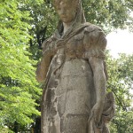 Denkmal Königin Luise auf der Luiseninsel im Großen Tiergarten in Berlin von Erdmann Encke, Kopie aus Zementguss, Zustand: Juli 2009. Dieses Bild von Andres Imhof ist lizenziert unter einer Creative Commons Namensnennung - Nicht-kommerziell - Keine Bearbeitung 3.0 Deutschland Lizenz.