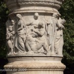 Denkmal Königin Luise auf der Luiseninsel im Großen Tiergarten in Berlin von Erdmann Encke, Kopie aus Zementguss, Zustand: Juli 2009. Dieses Bild von Andres Imhof ist lizenziert unter einer Creative Commons Namensnennung - Nicht-kommerziell - Keine Bearbeitung 3.0 Deutschland Lizenz.