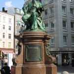 Lessing-Denkmal auf dem Gänsemarkt in Hamburg von Fritz Schaper, Gesamtansicht