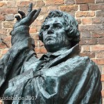 Luther-Denkmal in Hannover von Carl Dopmeyer, Detailansicht Luthers