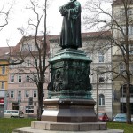 Luther-Denkmal in Eisenach von Adolf von Donndorf von 1894, Gesamtansicht
