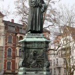 Luther-Denkmal in Eisenach von Adolf von Donndorf von 1894, Gesamtansicht