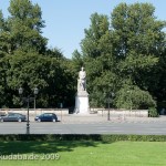 Moltke-Denkmal am Großen Stern im Großen Tiergarten in Berlin von Joseph Uphues von 1904, Ansicht aus der Ferne