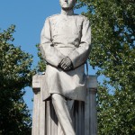 Moltke-Denkmal am Großen Stern im Großen Tiergarten in Berlin von Joseph Uphues von 1904, Gesamtansicht der Standfigur