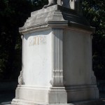 Moltke-Denkmal am Großen Stern im Großen Tiergarten in Berlin von Joseph Uphues von 1904, Ansicht des Sockels