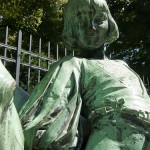 Denkmal "Pony und Knabe" von Erdmann Encke aus dem Jahr 1896 im Großen Tiergarten in Berlin-Tiergarten, Detailansicht