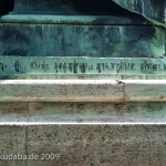 Roon-Denkmal am Großen Stern im Großen Tiergarten in Berlin von Harro Magnussen, Detailansicht der Standfigur