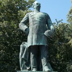 Roon-Denkmal am Großen Stern im Großen Tiergarten in Berlin von Harro Magnussen, Gesamtansicht der Standfigur