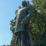 Roon-Denkmal am Großen Stern im Großen Tiergarten in Berlin von Harro Magnussen, Gesamtansicht der Standfigur