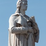 Schiller-Denkmal in Berlin-Mitte auf dem Gendarmenmarkt von Reinhold Begas, Detailansicht der Standfigur Schillers