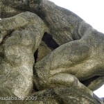 Denkmal Rudolf Virchow auf dem Karlplatz in Berlin-Mitte von Fritz Klimsch, Detailansicht der Skulptur